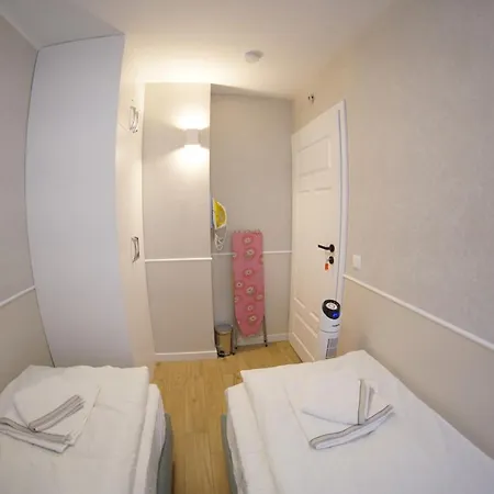 Appartement Chlodna 15