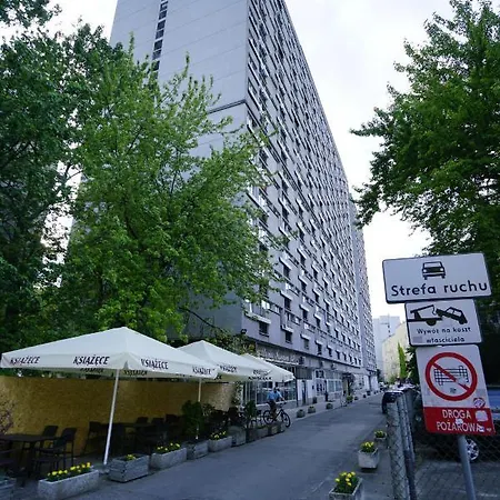 Chlodna 15 Apartmán