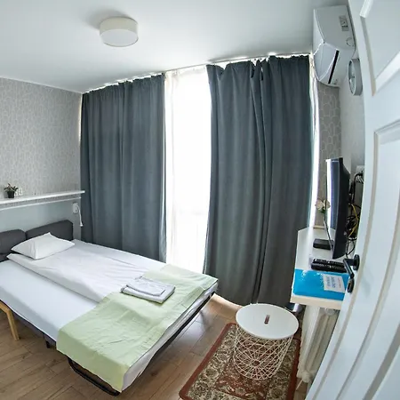 Apartment Chlodna 15